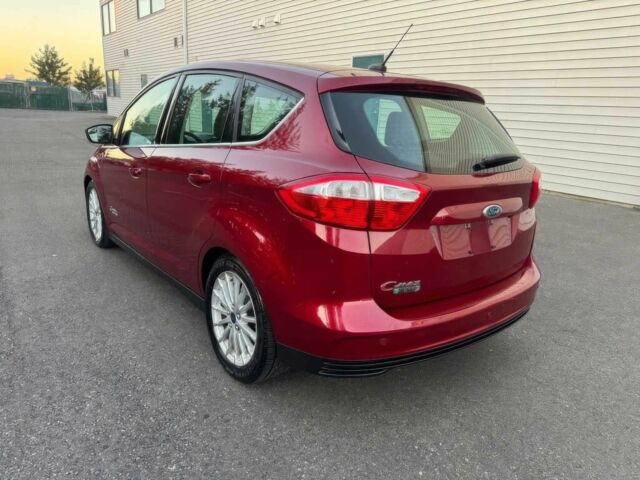 Красный Форд Си-Макс, объемом двигателя 2 л и пробегом 80 тыс. км за 5800 $, фото 4 на Automoto.ua