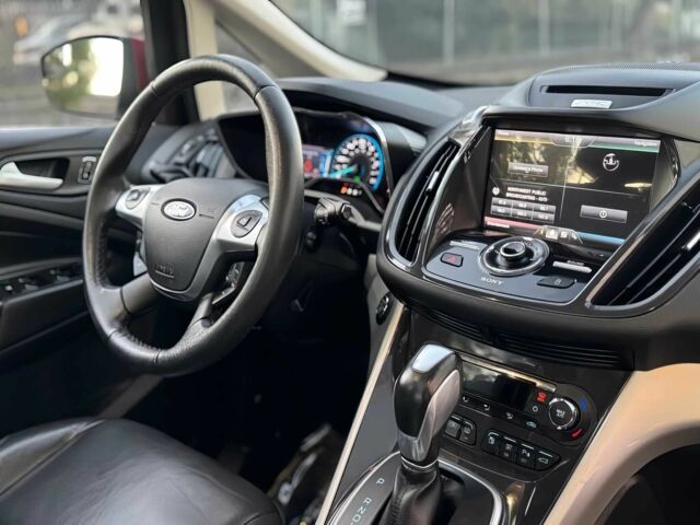 Красный Форд Си-Макс, объемом двигателя 2 л и пробегом 80 тыс. км за 5800 $, фото 10 на Automoto.ua