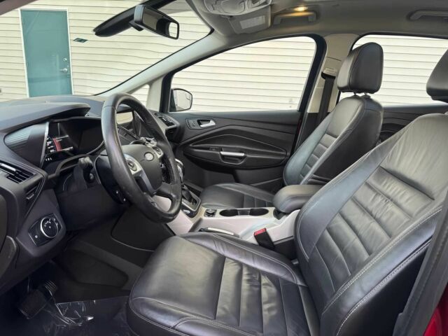 Красный Форд Си-Макс, объемом двигателя 2 л и пробегом 80 тыс. км за 5800 $, фото 9 на Automoto.ua