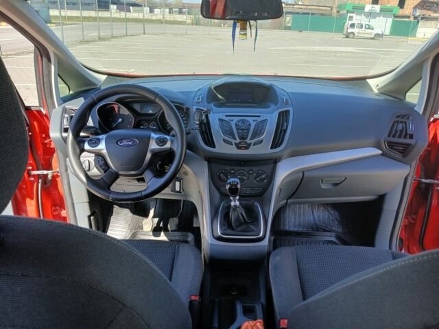 Червоний Форд Сі-Макс, об'ємом двигуна 1.6 л та пробігом 218 тис. км за 8200 $, фото 5 на Automoto.ua