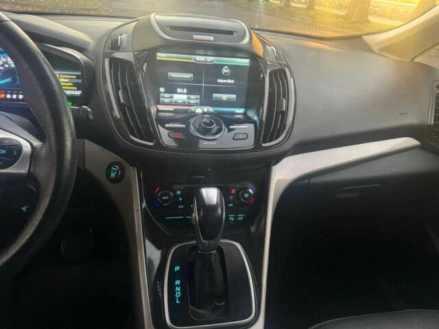 Червоний Форд Сі-Макс, об'ємом двигуна 2 л та пробігом 73 тис. км за 4450 $, фото 9 на Automoto.ua