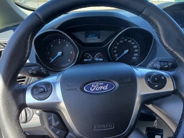 Червоний Форд Сі-Макс, об'ємом двигуна 1.6 л та пробігом 218 тис. км за 8200 $, фото 6 на Automoto.ua