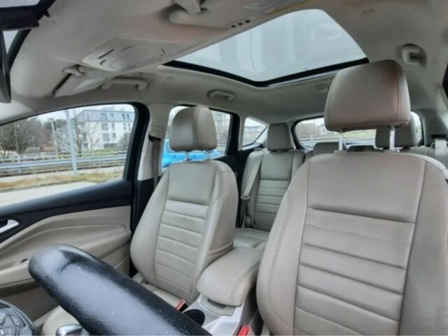 Червоний Форд Сі-Макс, об'ємом двигуна 2 л та пробігом 121 тис. км за 8300 $, фото 6 на Automoto.ua