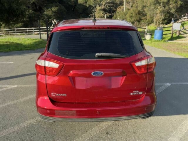 Красный Форд Си-Макс, объемом двигателя 2 л и пробегом 72 тыс. км за 7800 $, фото 5 на Automoto.ua