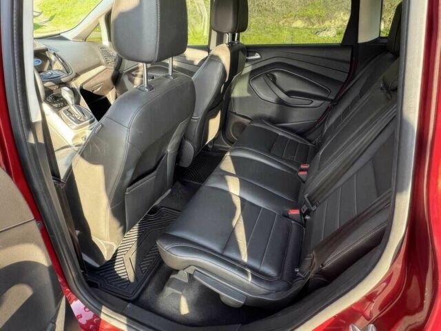 Красный Форд Си-Макс, объемом двигателя 2 л и пробегом 72 тыс. км за 7800 $, фото 9 на Automoto.ua