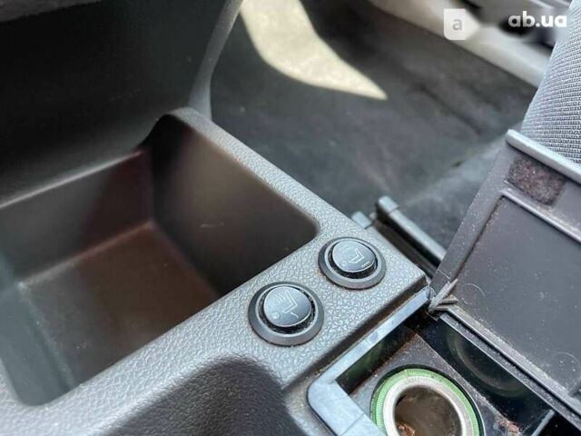 Форд Сі-Макс, об'ємом двигуна 0 л та пробігом 237 тис. км за 5390 $, фото 21 на Automoto.ua