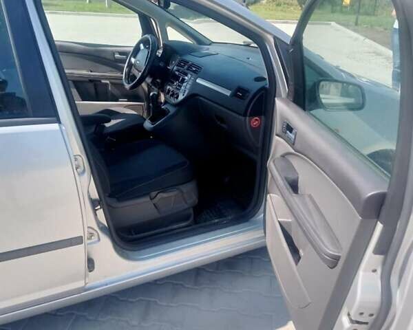 Форд Си-Макс, объемом двигателя 1.8 л и пробегом 300 тыс. км за 4400 $, фото 2 на Automoto.ua