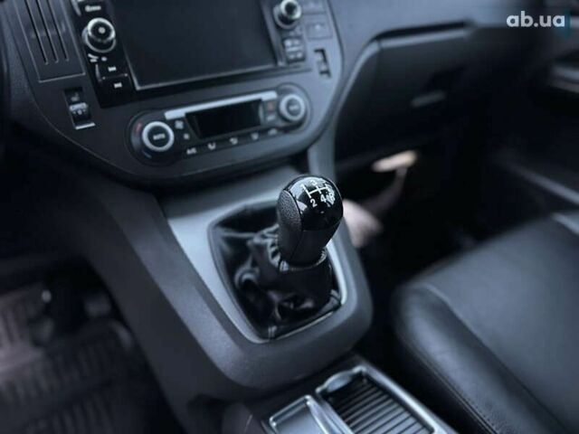 Форд Си-Макс, объемом двигателя 2 л и пробегом 243 тыс. км за 5700 $, фото 29 на Automoto.ua