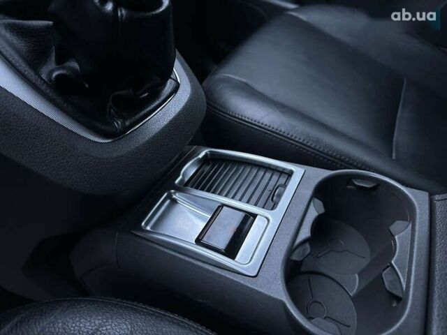 Форд Си-Макс, объемом двигателя 2 л и пробегом 243 тыс. км за 5700 $, фото 25 на Automoto.ua