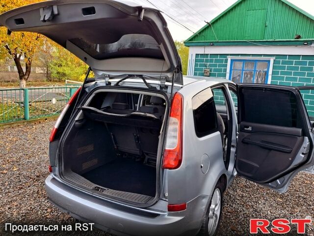 Форд Си-Макс, объемом двигателя 1.6 л и пробегом 230 тыс. км за 4300 $, фото 8 на Automoto.ua