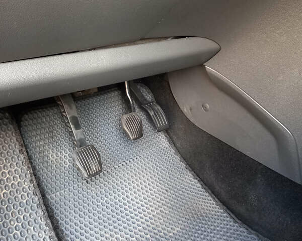 Форд Сі-Макс, об'ємом двигуна 1.6 л та пробігом 189 тис. км за 5150 $, фото 8 на Automoto.ua