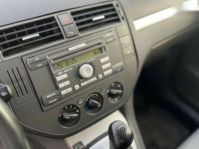 Форд Сі-Макс, об'ємом двигуна 0 л та пробігом 198 тис. км за 5200 $, фото 6 на Automoto.ua