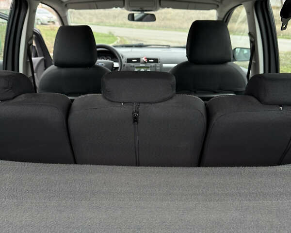 Форд Сі-Макс, об'ємом двигуна 1.6 л та пробігом 290 тис. км за 5100 $, фото 20 на Automoto.ua