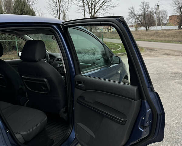 Форд Сі-Макс, об'ємом двигуна 1.6 л та пробігом 290 тис. км за 5100 $, фото 10 на Automoto.ua