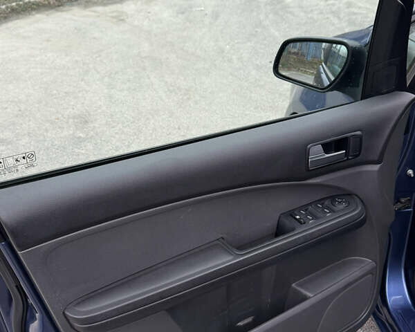 Форд Сі-Макс, об'ємом двигуна 1.6 л та пробігом 290 тис. км за 5100 $, фото 18 на Automoto.ua