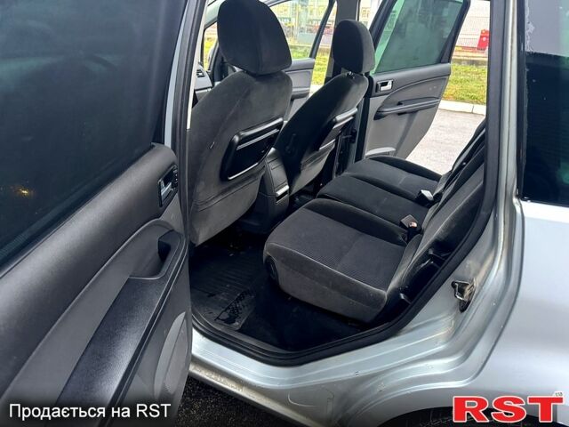 Форд Си-Макс, объемом двигателя 2 л и пробегом 257 тыс. км за 2450 $, фото 11 на Automoto.ua