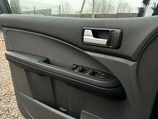 Форд Сі-Макс, об'ємом двигуна 1.8 л та пробігом 260 тис. км за 5000 $, фото 19 на Automoto.ua