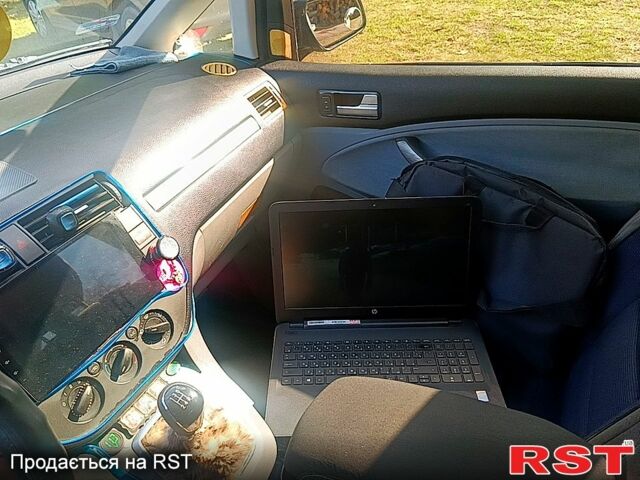 Форд Сі-Макс, об'ємом двигуна 1.6 л та пробігом 250 тис. км за 3200 $, фото 6 на Automoto.ua