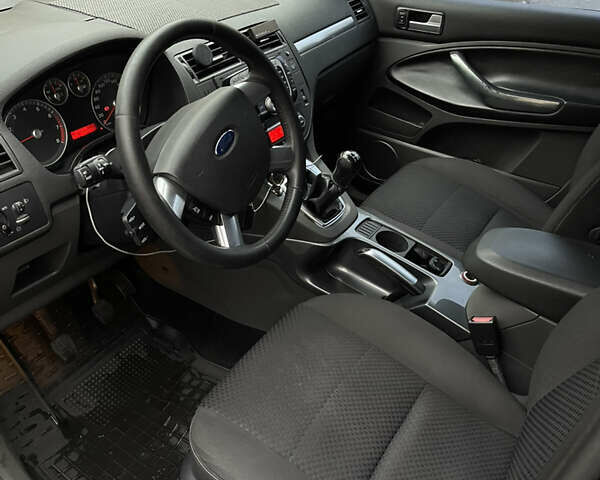 Форд Си-Макс, объемом двигателя 2 л и пробегом 214 тыс. км за 5800 $, фото 6 на Automoto.ua