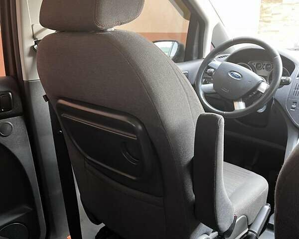 Форд Си-Макс, объемом двигателя 1.8 л и пробегом 216 тыс. км за 5700 $, фото 4 на Automoto.ua