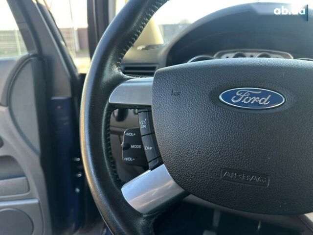 Форд Си-Макс, объемом двигателя 1.6 л и пробегом 242 тыс. км за 5600 $, фото 24 на Automoto.ua