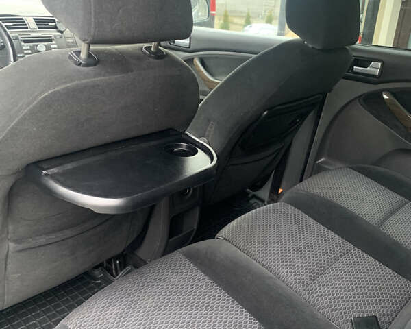 Форд Си-Макс, объемом двигателя 1.6 л и пробегом 333 тыс. км за 4900 $, фото 24 на Automoto.ua