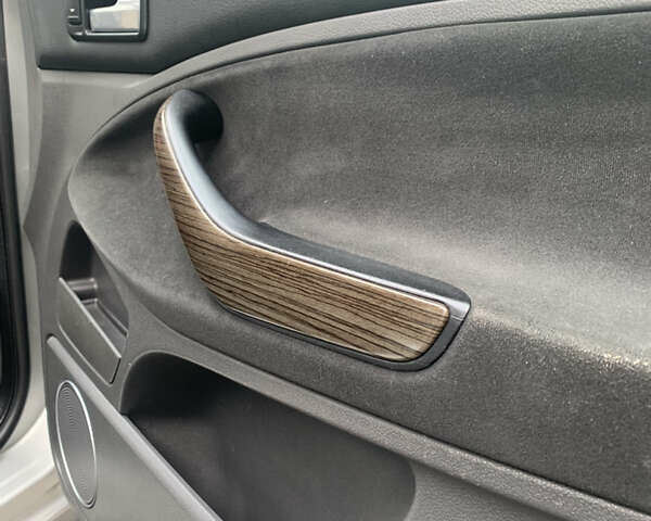 Форд Си-Макс, объемом двигателя 1.6 л и пробегом 333 тыс. км за 4900 $, фото 26 на Automoto.ua