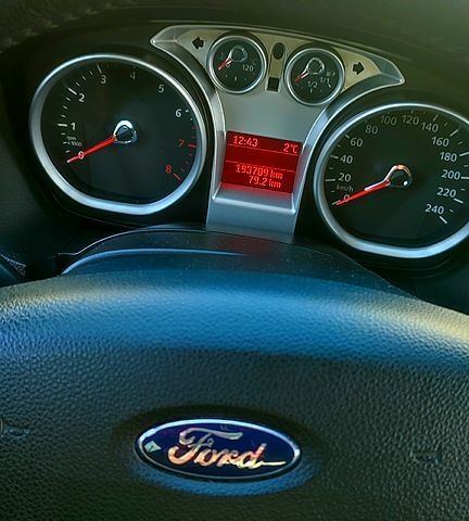 Форд Си-Макс, объемом двигателя 1.6 л и пробегом 193 тыс. км за 6500 $, фото 4 на Automoto.ua