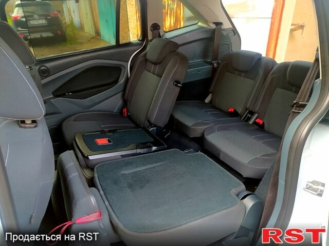 Форд Си-Макс, объемом двигателя 1.6 л и пробегом 218 тыс. км за 8500 $, фото 8 на Automoto.ua