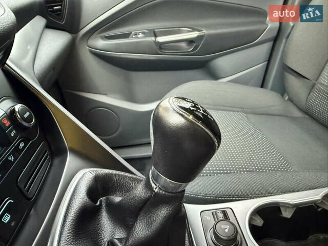 Форд Си-Макс, объемом двигателя 0 л и пробегом 68 тыс. км за 9500 $, фото 27 на Automoto.ua