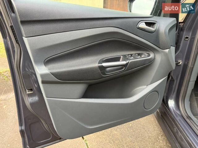 Форд Си-Макс, объемом двигателя 0 л и пробегом 68 тыс. км за 9500 $, фото 25 на Automoto.ua