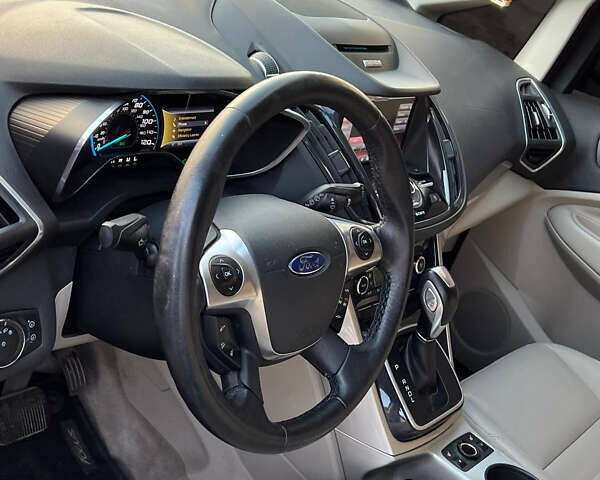 Форд Си-Макс, объемом двигателя 2 л и пробегом 179 тыс. км за 9900 $, фото 50 на Automoto.ua