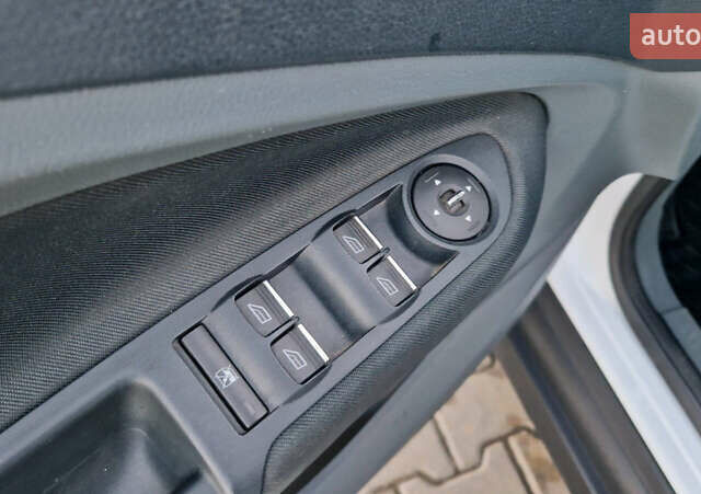 Форд Сі-Макс 2013 у Новой Ушице на Automoto.ua Форд Сі-Макс, об'ємом двигуна 1 л та пробігом 125 тис. км за 5700 $, фото 6 на Automoto.ua