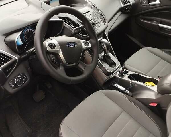 Форд Си-Макс, объемом двигателя 2 л и пробегом 883 тыс. км за 10000 $, фото 6 на Automoto.ua