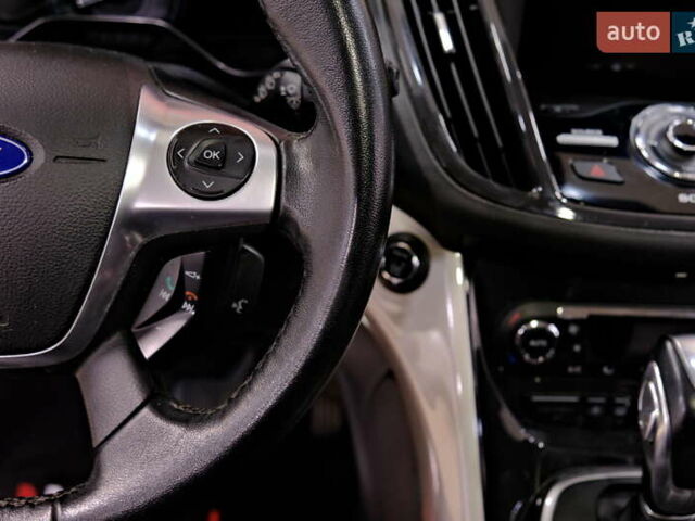 Форд Си-Макс, объемом двигателя 2 л и пробегом 145 тыс. км за 10500 $, фото 21 на Automoto.ua