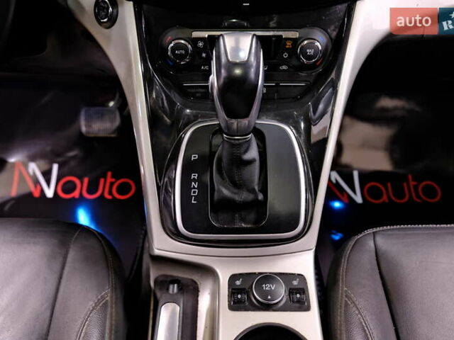 Форд Си-Макс, объемом двигателя 2 л и пробегом 145 тыс. км за 10500 $, фото 17 на Automoto.ua