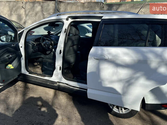 Форд Си-Макс, объемом двигателя 2 л и пробегом 205 тыс. км за 9500 $, фото 4 на Automoto.ua