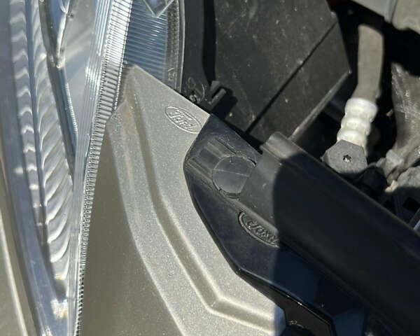 Форд Сі-Макс, об'ємом двигуна 0 л та пробігом 105 тис. км за 14399 $, фото 22 на Automoto.ua
