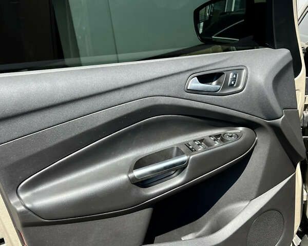 Форд Сі-Макс, об'ємом двигуна 0 л та пробігом 105 тис. км за 14399 $, фото 28 на Automoto.ua