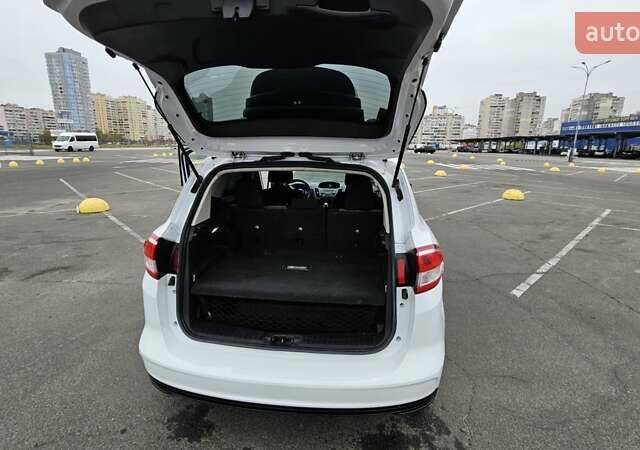 Форд Си-Макс, объемом двигателя 2 л и пробегом 140 тыс. км за 13400 $, фото 8 на Automoto.ua