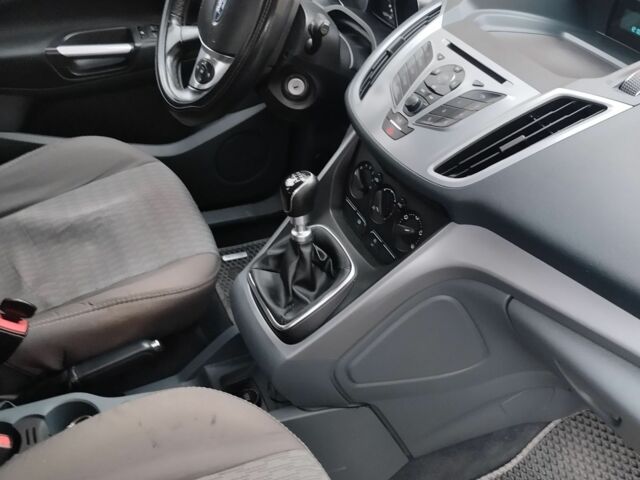Сірий Форд Сі-Макс, об'ємом двигуна 0 л та пробігом 88 тис. км за 8000 $, фото 9 на Automoto.ua