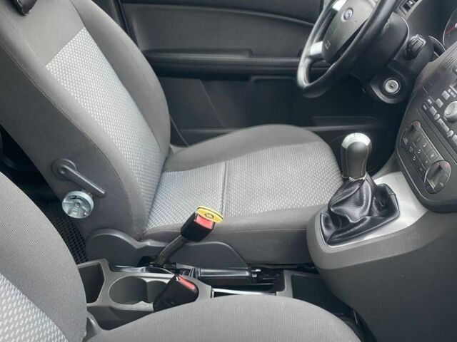 Сірий Форд Сі-Макс, об'ємом двигуна 1.6 л та пробігом 160 тис. км за 4500 $, фото 9 на Automoto.ua