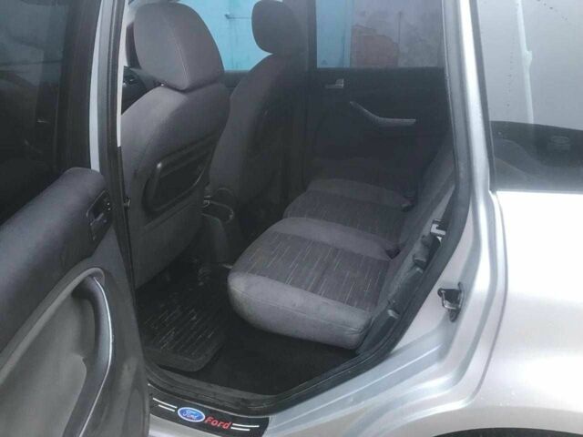 Серый Форд Си-Макс, объемом двигателя 1.8 л и пробегом 270 тыс. км за 4600 $, фото 9 на Automoto.ua