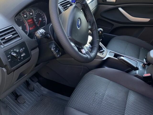 Сірий Форд Сі-Макс, об'ємом двигуна 1.8 л та пробігом 360 тис. км за 5000 $, фото 7 на Automoto.ua