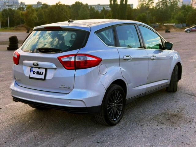 Сірий Форд Сі-Макс, об'ємом двигуна 2 л та пробігом 122 тис. км за 12500 $, фото 6 на Automoto.ua