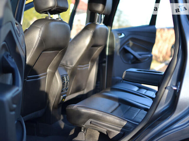 Серый Форд Си-Макс, объемом двигателя 2 л и пробегом 182 тыс. км за 13400 $, фото 9 на Automoto.ua