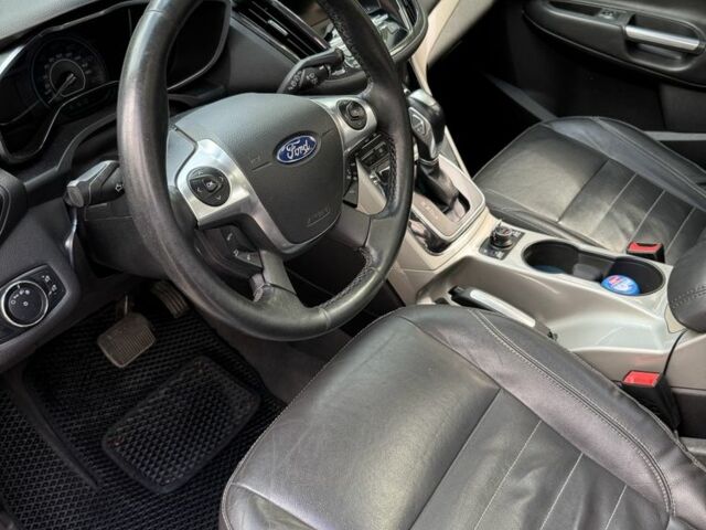 Серый Форд Си-Макс, объемом двигателя 2 л и пробегом 220 тыс. км за 9499 $, фото 12 на Automoto.ua