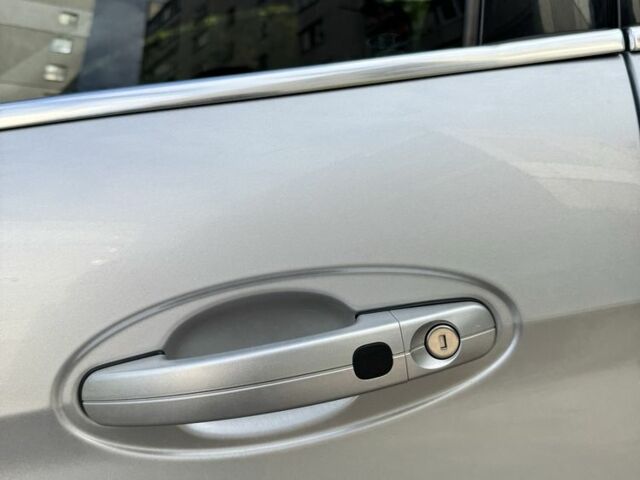 Серый Форд Си-Макс, объемом двигателя 2 л и пробегом 220 тыс. км за 9499 $, фото 11 на Automoto.ua