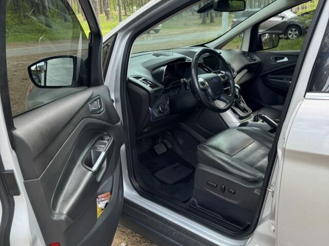 Серый Форд Си-Макс, объемом двигателя 2 л и пробегом 220 тыс. км за 9499 $, фото 5 на Automoto.ua