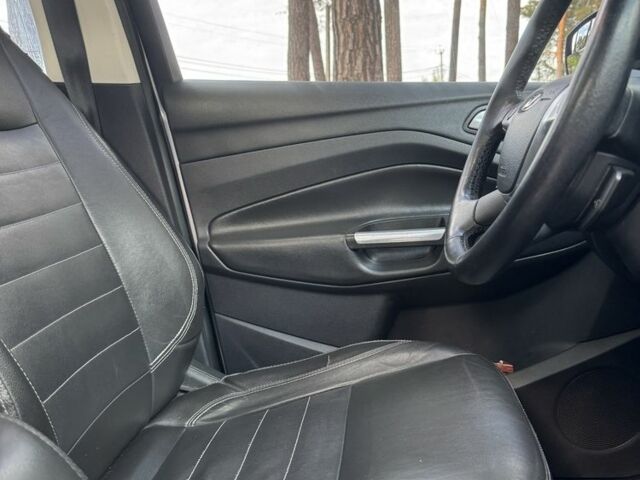 Серый Форд Си-Макс, объемом двигателя 2 л и пробегом 220 тыс. км за 9499 $, фото 3 на Automoto.ua